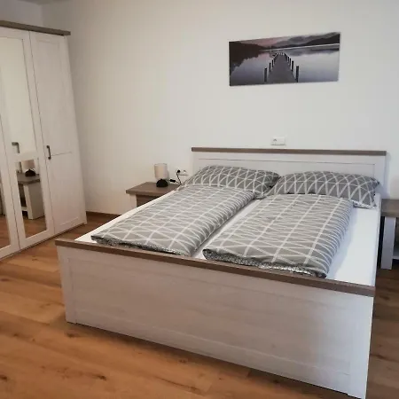 アパート Ferienwohnung Schmied 2 Hainbach